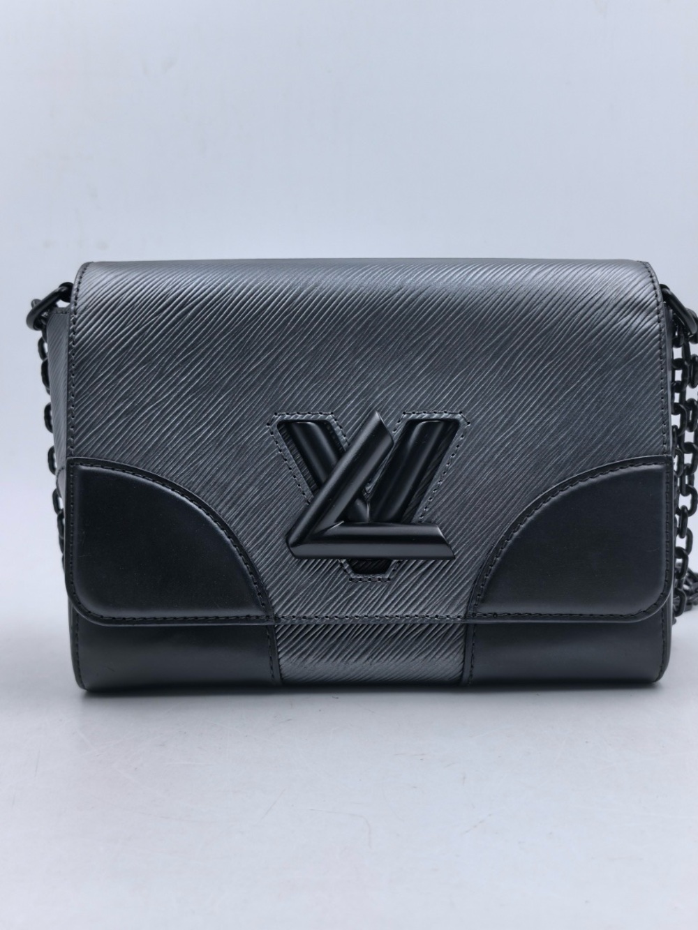 Louis Vuitton Twist MM Black Epi Leather Chain Shoulder Bag